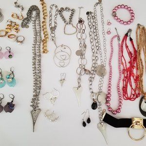 Mixed Lot of 31 Pieces of Custom Jewelry
